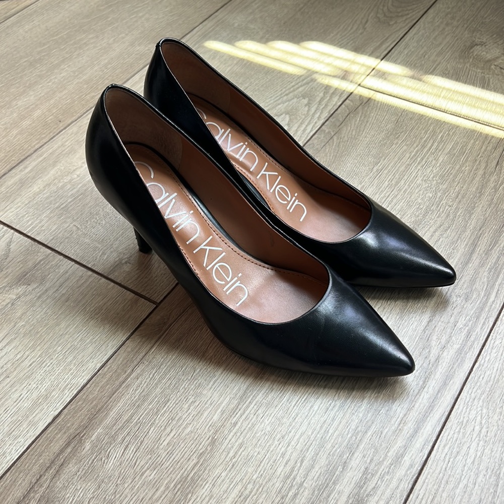 Nine West black leather heels size 6.5 - Picture 4 of 6